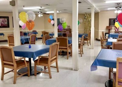 Devine Health and Rehab - dining